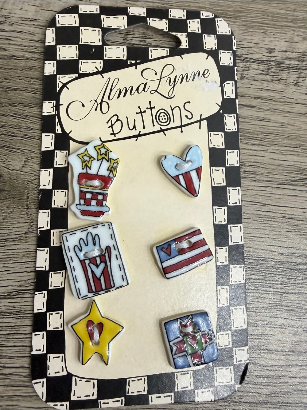 Vintage Alma Lynne Ceramic Buttons Heart USA Flag Stars Red White Blue‎ NEW Card